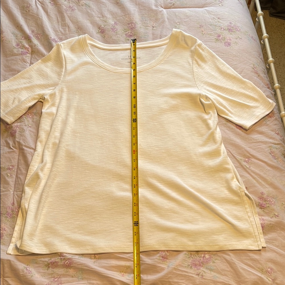 NWOT J. Jill White Pima Scoop-Neck Elbow-Sleeve Tee - Picture 4 of 7